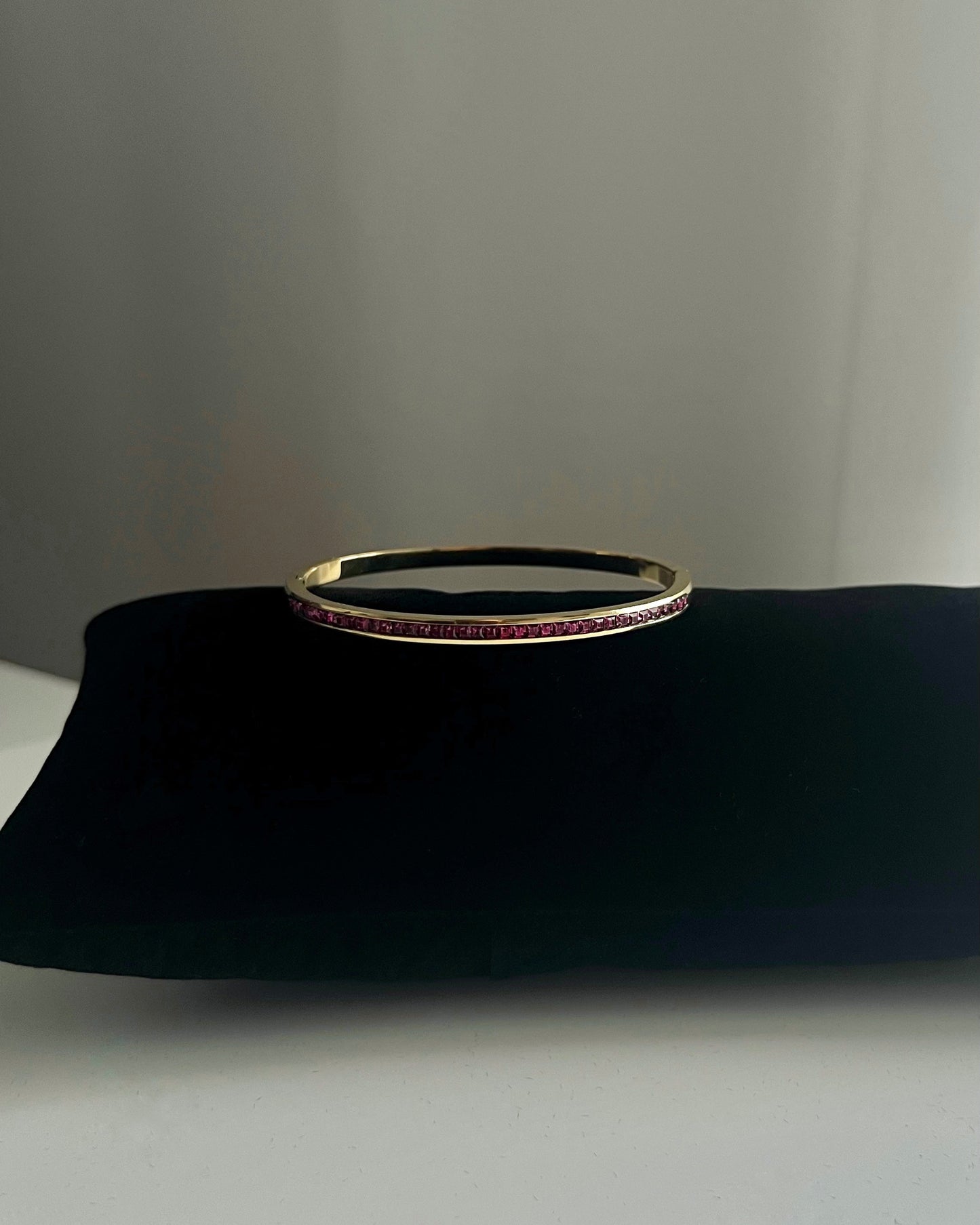 Brazalete morado