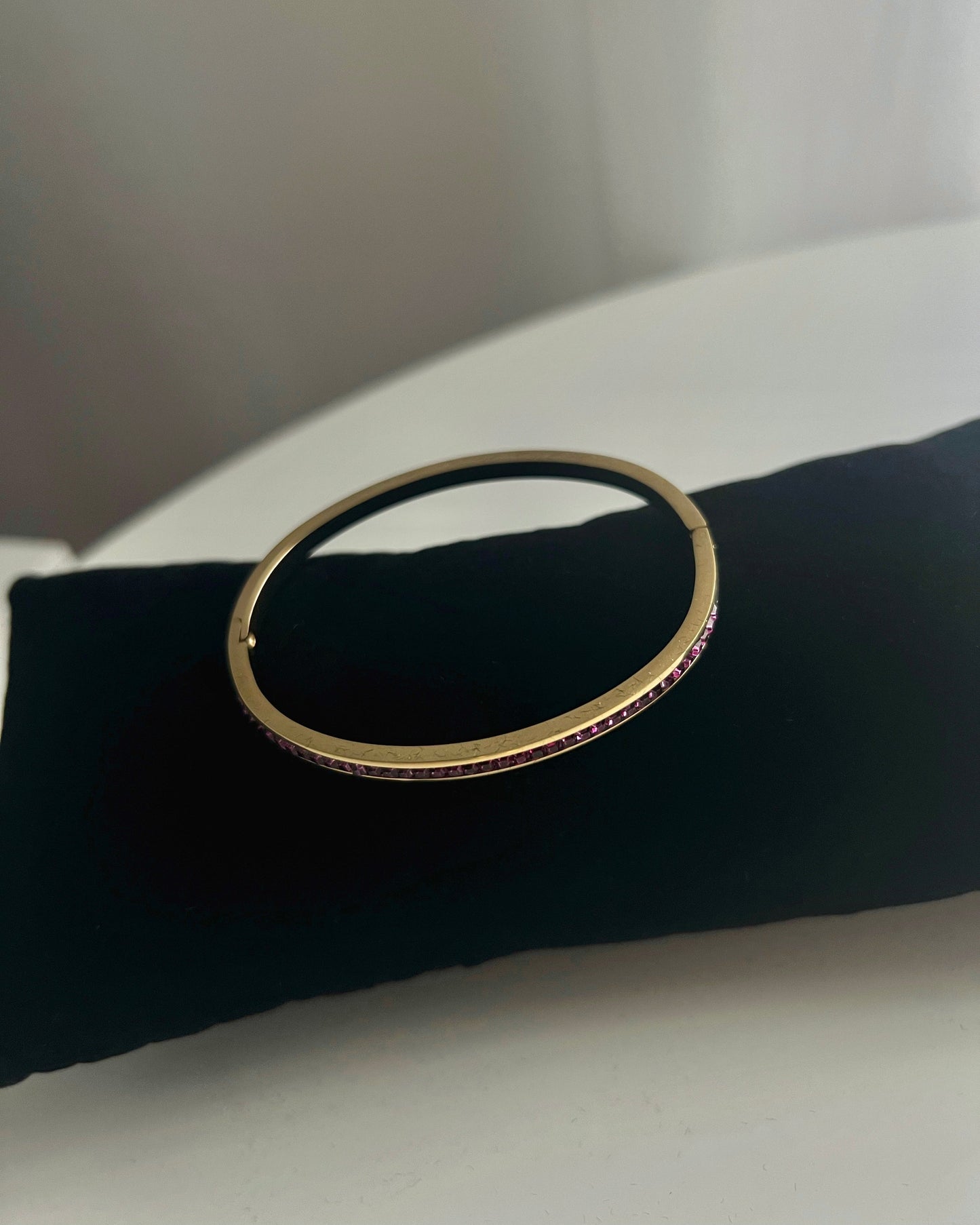 Brazalete morado