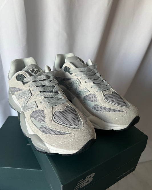 Deportivas 9060