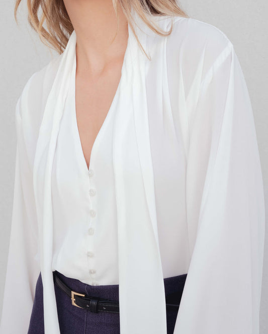 Blusa lanzada blanca