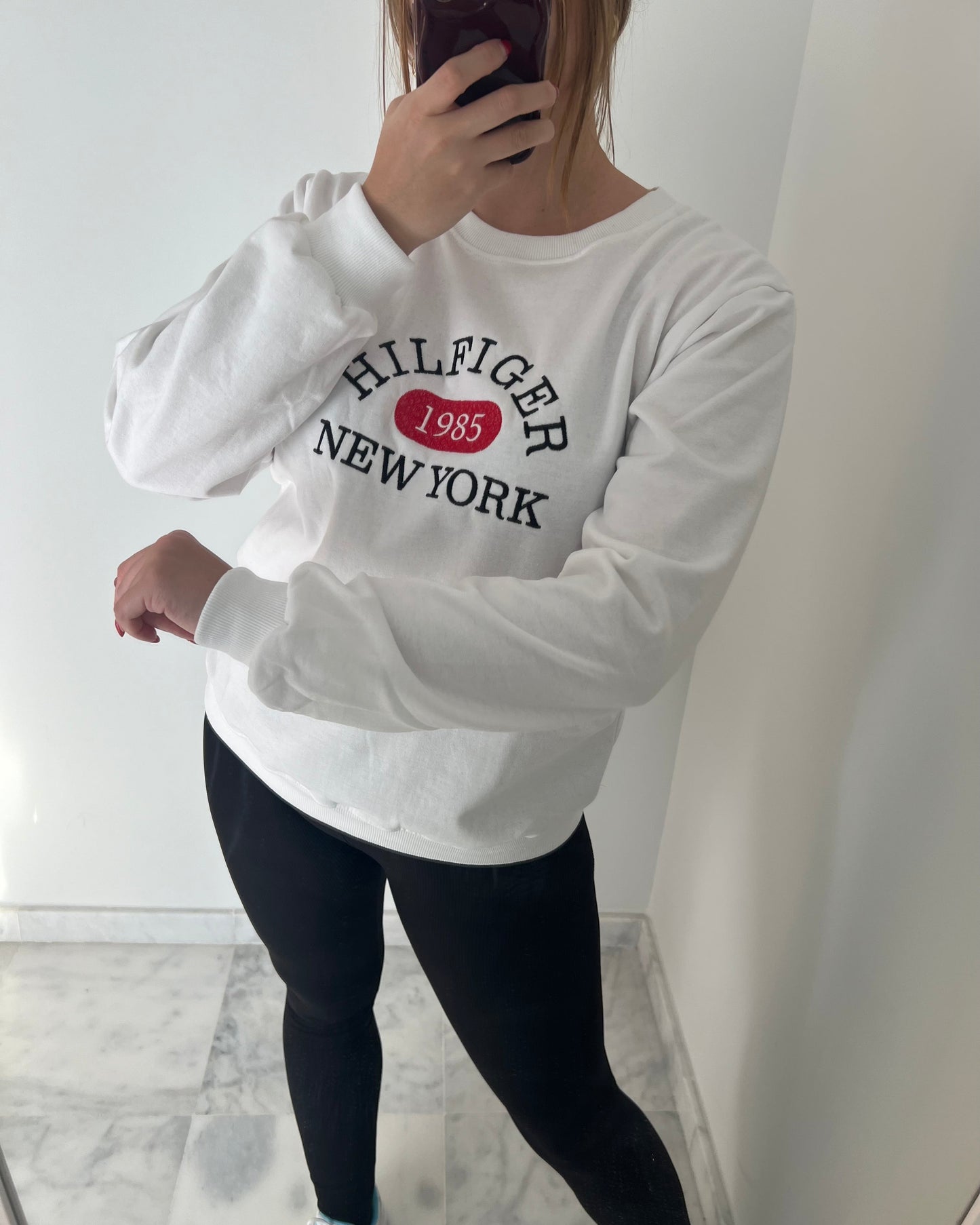 Sudadera bordada blanca