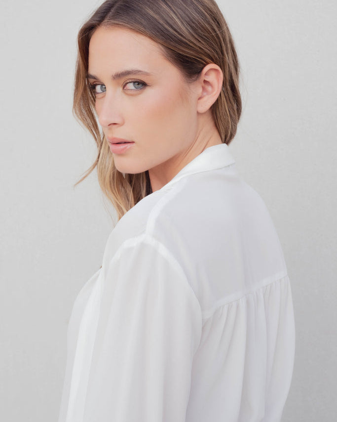 Blusa lanzada blanca